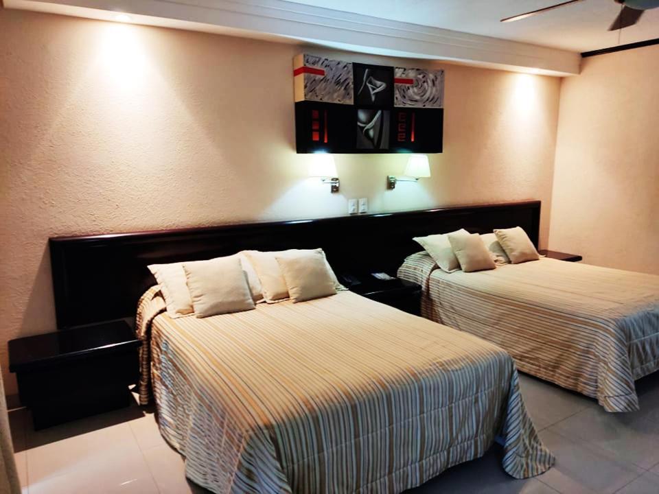 Hotel Mary Celaya Селая Екстериор снимка