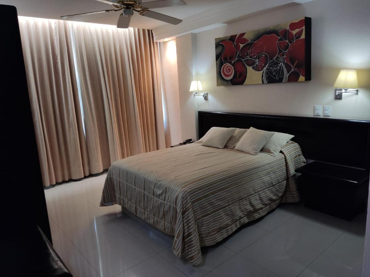 Hotel Mary Celaya Селая Екстериор снимка