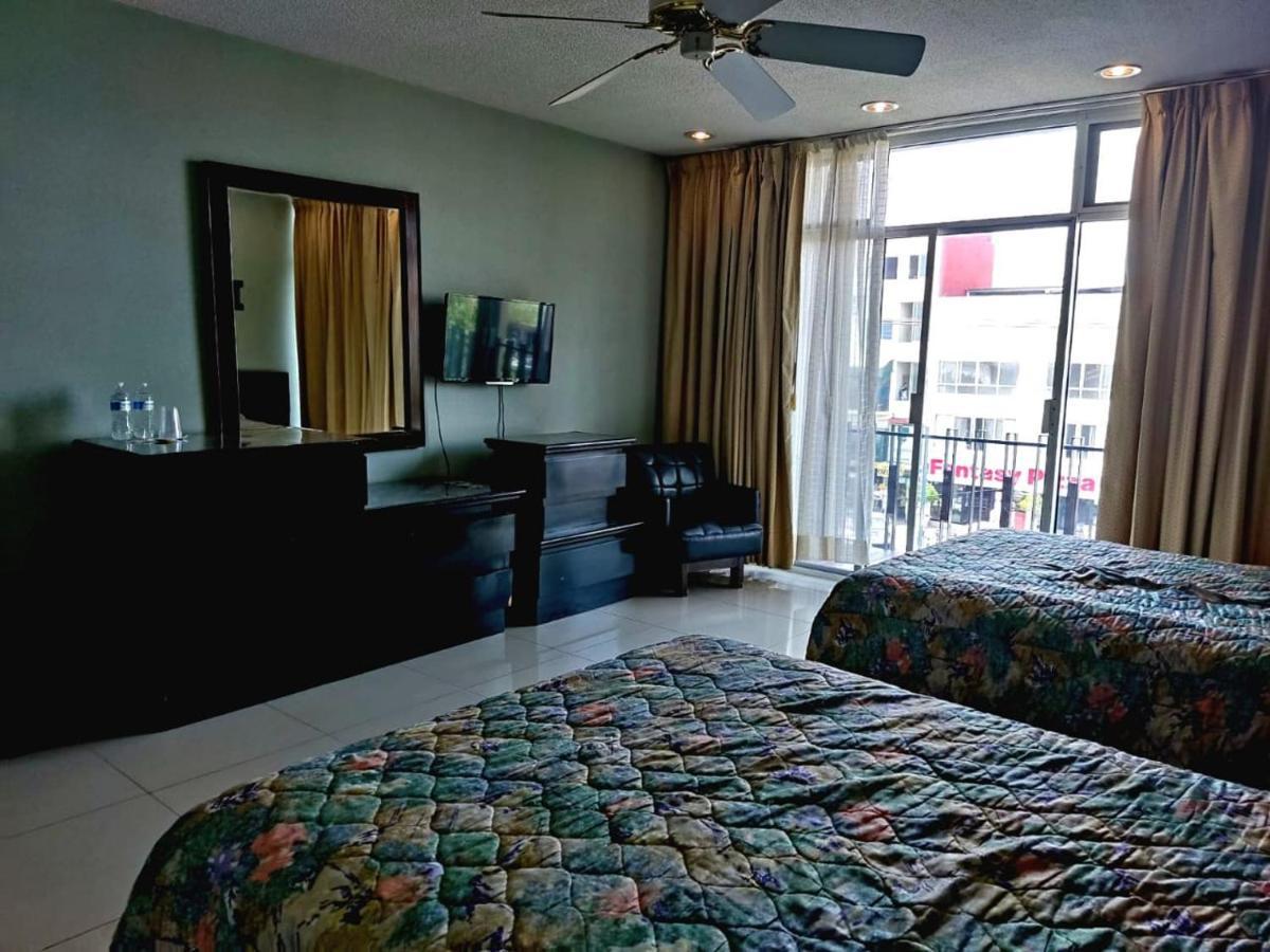 Hotel Mary Celaya Селая Екстериор снимка