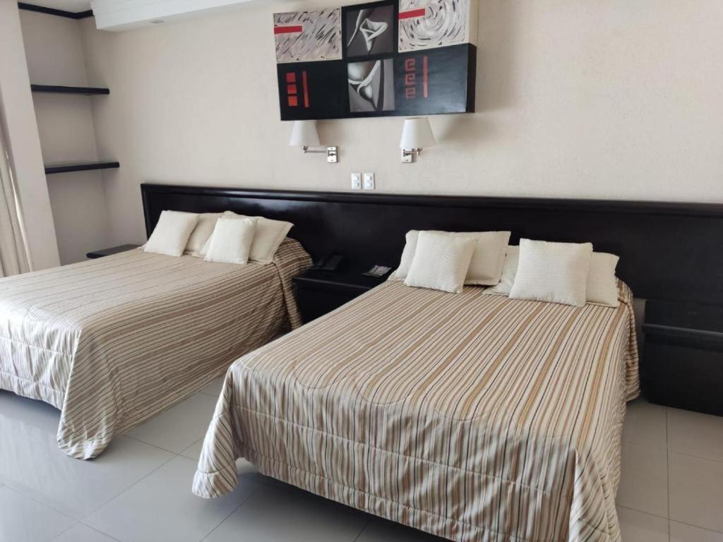 Hotel Mary Celaya Селая Екстериор снимка